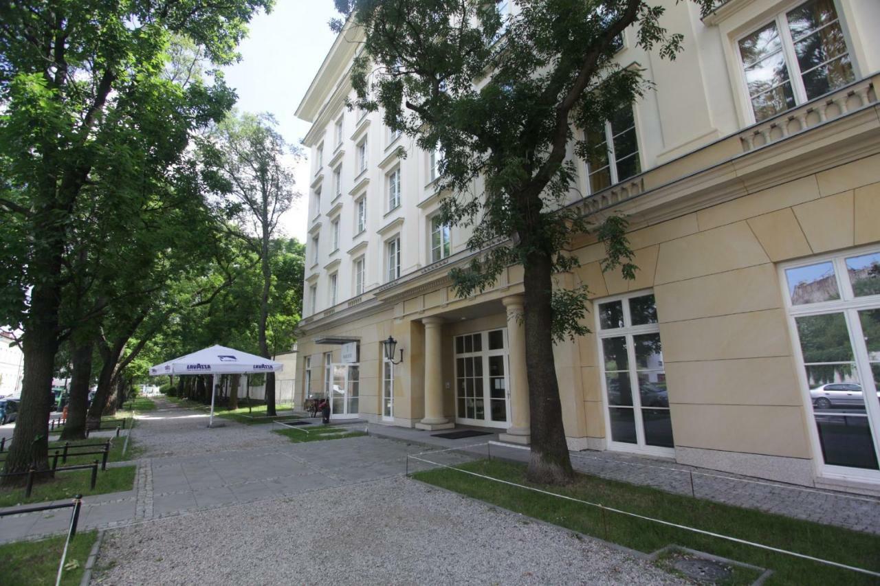Ostello Dom Pomocy Studentom Varsavia Esterno foto