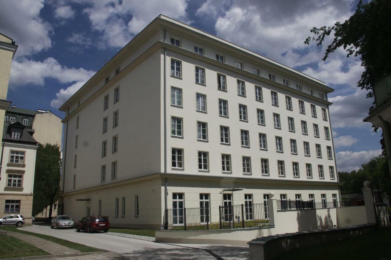 Ostello Dom Pomocy Studentom Varsavia Esterno foto