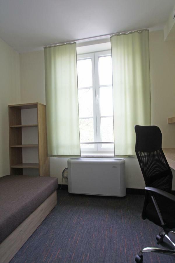 Ostello Dom Pomocy Studentom Varsavia Esterno foto